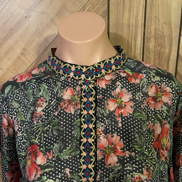 Johnny Was Women’s Medium Fabiana Silk Embroidered Floral Tunic Top - Picture 4 of 10